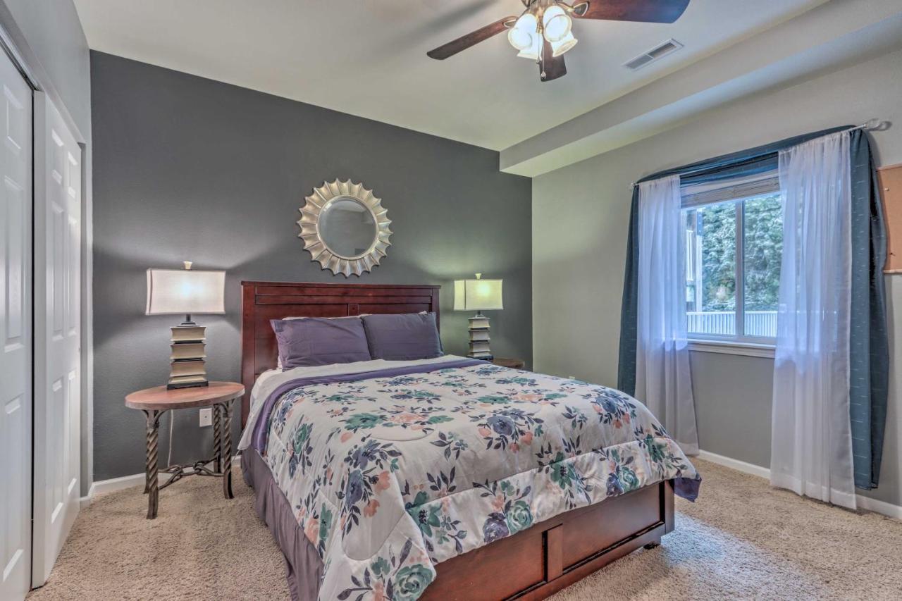 Idyllic Camdenton Condo With Community Pool And Lake! Экстерьер фото