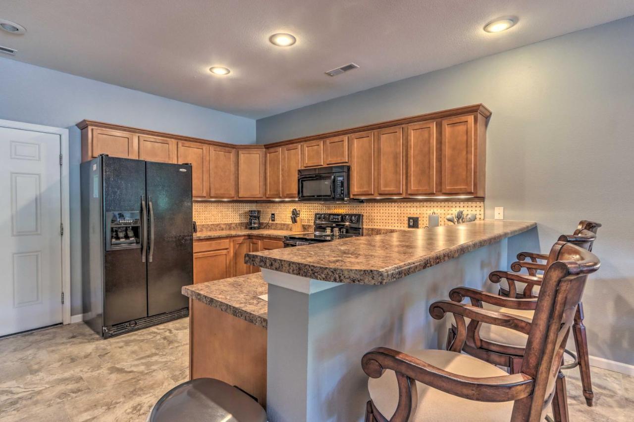 Idyllic Camdenton Condo With Community Pool And Lake! Экстерьер фото